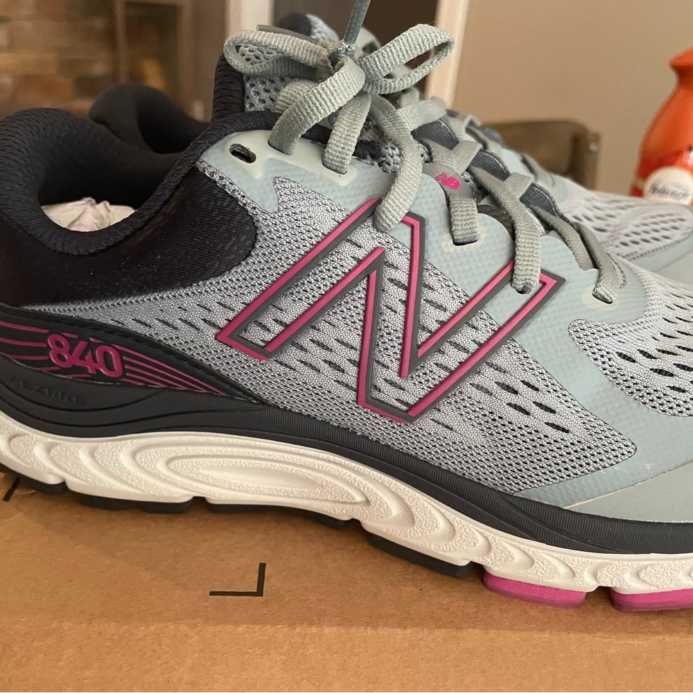 Brand new New Balance W 7.5